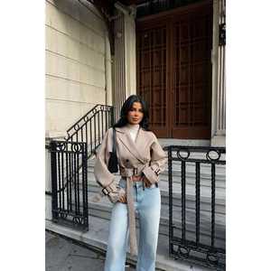 Veste pour femme boutonnée couleur tan - Product Image 2