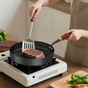Poêle en fonte pré-assaisonnée, chauffe rapidement et uniformément, durable, sans revêtement, antiadhésive, compatible gaz, électrique et induction - Product Image 6