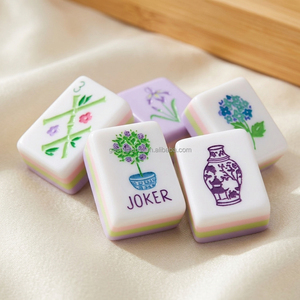 En stock: Lujoso juego de Mahjong americano de 160 fichas de acrílico morado claro, pintadas después del grabado. Set de Mahjong de viaje, fichas de Mahjong de calidad. - Product Image 2