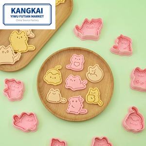 Mini-série Chatons : <span class=keywords><strong>Emporte</strong></span>-pièces 3D en forme de chat pour biscuits imprimés, pâte à <span class=keywords><strong>modeler</strong></span> DIY, modèle Y-40, emballage OPP - Product Image 1