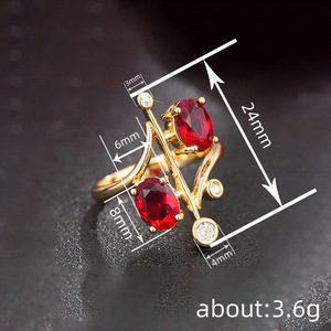 Bague Ronde Princesse pour Femme, Bijou de Doigt Élégant de Créateur Style Palais - Product Image 4