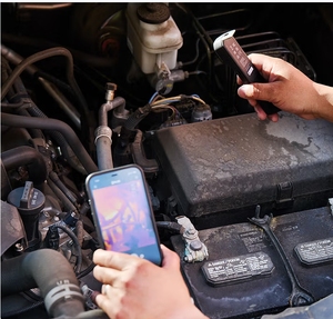 Fli-R <span class=keywords><strong>One</strong></span> EDGE <span class=keywords><strong>One</strong></span> EDGE <span class=keywords><strong>Pro</strong></span> ตรวจจับความร้อนไร้สายเข้ากันได้กับ iOS และอุปกรณ์แอนดรอยด์การถ่ายภาพแบบไดนามิกหลายสเปกตรัม - Product Image 3