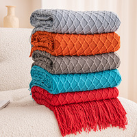 Couverture de lit à capuche en tricot floral, douce pour la peau, pour canapé et dortoir, chaude, anti-acariens, pour toutes les saisons