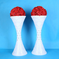 Support de fleurs en forme de sirène, colonne romaine blanche, décoration de fête de mariage, vente en gros de haute qualité