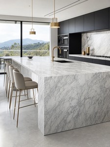 Lastra Grande in Marmo Bianco Pandora Naturale Lucidato a Mano, Base per Esposizione di Sculture e Design Grafico per Palcoscenici di Centri Culturali di Lusso - Product Image 3