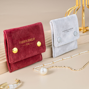 Pochette d'emballage de luxe personnalisée en velours pour bijoux, avec bouton en daim et logo estampé à chaud, sac anti-poussière pour contenants de bijoux de luxe - Product Image 1