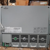 Système d'alimentation électrique CC Emerson/Vertiv 48V 200A Netsure 701 A41 avec redresseur R48-3200
