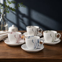 Ensemble tasse et soucoupe à expresso en céramique à motif marbré, écologique, durable, style moderne LEXI, emballage carton de haute qualité, pour la maison et le café