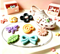 HS Mignon Porte-clés et Breloques de Sac en PVC, Motifs Fleur, Ours, Cœur, Couleurs Pastel, Style Kawaii, Ornements à Suspendre pour Sac à Dos