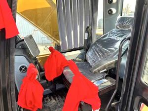 Excavadora de cadenas SANY SY215C de 21 toneladas de segunda mano a precio más económico con motor y PLC para uso en construcción, certificación CE, en venta. - Product Image 6