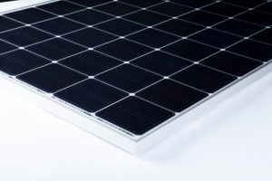 Panneaux solaires de type N à demi-cellules 620-650M 625W 630W 635W 640W 645W 650W pour usage domestique - Product Image 2