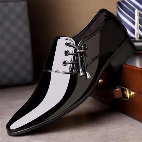 Sapatos masculinos de couro liso, sapatos para homens com salto formal pontudo do dedo do pé, sapatos de escritório, 2022