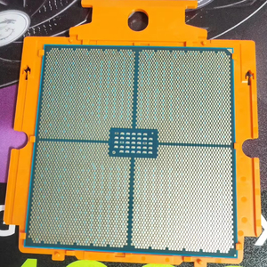 Horng Shing 9374F ประมวลผลเซิร์ฟเวอร์5NM ซีพียู32คอร์256MB 3.85 GHz 32C/64T SP5 - Product Image 1