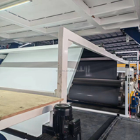 Ligne de production de feuilles, plaques et films autocollants multi-tailles en LDPE, PP, PE, TPO, EVA, PVC avec 2 extrudeurs à vis simple pour co-extrusion