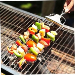 Nouvelles brochettes rotatives en métal personnalisées pour grillades et rôtissages de viandes, légumes et guimauves - Product Image 2