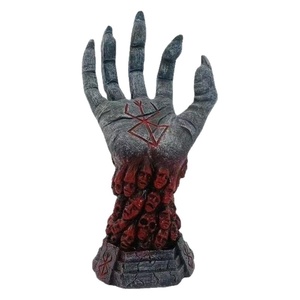 Nuovo Ornamento Artigianale in Resina Mano di Dio Berserk per Halloween - Product Image 5