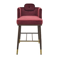 Tabouret de bar de luxe en velours bordeaux avec accoudoirs et dossier, chaise haute moderne pour îlot de cuisine, comptoir de bar et restaurant