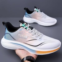 Sepatu Lari Ultra Ringan Musim Semi Musim Panas Pria, Sepatu Kasual Berbahan Mesh Bernapas, Sol Lembut Anti Selip, Menyerap Guncangan untuk Pelajar