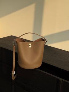 Cadeau d'entreprise VIP de luxe, sac à main en cuir haut de gamme, grande marque privée, fabrication directe aux Émirats arabes unis et en Arabie Saoudite - Product Image 1