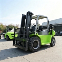 Chariot élévateur contrepoids FD80Z à succès, diesel haute efficacité avec mât à trois étages et fourches 1220x175mm pour la manutention des matériaux