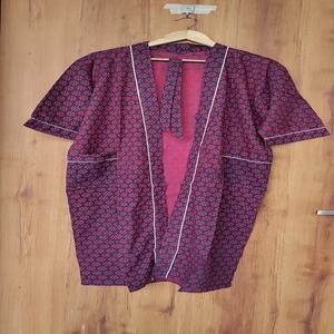 Nuevo Kimono de Algodón Azul Talla Grande, Estampado Floral a Mano, Disponible a Precio de Mayoreo - Product Image 2