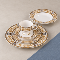 Service de table en porcelaine fine de luxe en céramique, décoré de vrais trésors d'or, sur mesure, pour la restauration haut de gamme – Fabricant