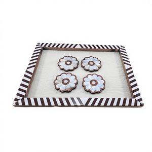 Bandeja Decorativa de Madera Hecha a Mano de Primera Calidad con Diseño de Borde de Madreperla, Ecológica, Apta para Lavavajillas, para Servir Café con Elegancia - Product Image 1