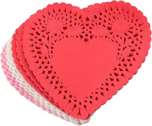 Mini napperons de saint-valentin en dentelle de 4 pouces