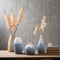 Beau vase en céramique de différentes formes pour salon affichage décor de bureau conception européenne simple grands hôtels restaurants