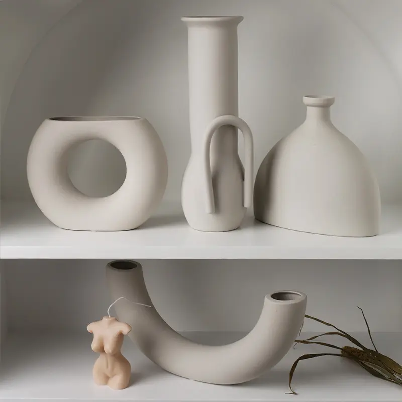 Wholesale Custom Geometric Art Plain Embryo Ceramic Vases For Home Decor Modern Ceramic Flowerware Ceramic Vase Decor Ornament