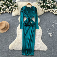 Robe élégante pour femme WIWT, col en V, manches longues, en satin, décontractée, taille torsadée, froncée, fendue, moulante, mi-longue, pour les fêtes et le quotidien