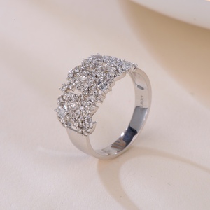 แหวนเพชร18K จริงสีขาวสีเหลืองกุหลาบแข็งสไตล์แฟชั่นรูปไข่สดใสตัด <span class=keywords><strong>Vvs</strong></span> D Moissanite