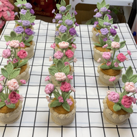 Tanaman Pot Bunga Baby's Breath Rajutan Tangan - Bunga Buatan dari Benang 3D yang Menyerupai Asli, Hadiah Sempurna untuk Baby Shower & Dekorasi Kamar Bayi