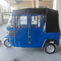 Kapalı Elektrikli Tuk Tuk Yolcu Üç Tekerlekli Bisikleti 72V 4500W Kapılı 3/4 Kişilik Yüksek Hızlı Taksi Ticari Taşımacılık İçin