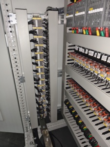 ตู้ควบคุมมอเตอร์อัตโนมัติสำหรับอุตสาหกรรม (MCC) พร้อมระบบ VFD Soft - Product Image 5