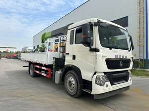 Camion grue SINOTRUK HOWO 4x2 avec grue télescopique montée sur camion, grue hydraulique de 6 tonnes ou 8 tonnes à vendre - Product Image 3