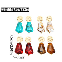 Boucles d'oreilles géométriques en résine effet teinture, style luxe léger, motif martelé rond, qualité supérieure
