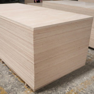 Madera de caucho de Vietnam, contrachapado para plataforma, grado mueble, lijado por ambos lados, superficie plana - Product Image 1