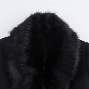 ZATRHMBM <span class=keywords><strong>Cappotto</strong></span> Invernale da <span class=keywords><strong>Donna</strong></span> <span class=keywords><strong>con</strong></span> Collo <span class=keywords><strong>in</strong></span> <span class=keywords><strong>Pelliccia</strong></span> Sintetica 2024 Soprabito alla Moda <span class=keywords><strong>con</strong></span> Bottoni Capospalla Lungo e Caldo Elegante <span class=keywords><strong>Cappotto</strong></span> da <span class=keywords><strong>Donna</strong></span> Ispessito - Product Image 4