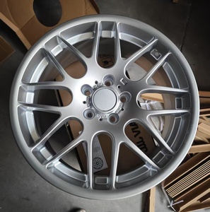 Nuevas <span class=keywords><strong>llantas</strong></span> multirradio YQ <span class=keywords><strong>E46</strong></span> M3 CSL E36 E38 E39 F10 F30 5x120 de <span class=keywords><strong>18</strong></span>-19 pulgadas de aleación de aluminio fundido en color plata para <span class=keywords><strong>BMW</strong></span> - Product Image 1