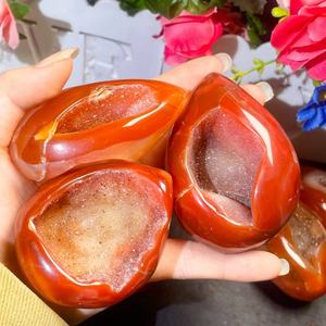 Œuf de dragon en agate rouge naturelle de haute qualité, géode, druse, cornaline, cristaux de quartz pour la guérison et autres créations en cristal - Vente en gros - Product Image 1