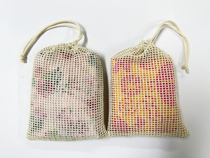 كيس شبكي قطني أنيق قابل لإعادة الاستخدام للصابون، برباط، قابل لإعادة التدوير، محمول وصديق للبيئة، مقاس 10×20 سم، للتسوق وحمل الفواكه والخضروات - Product Image 2