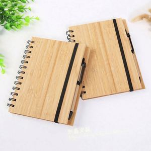 Ensemble cadeau de bloc-notes et porte-stylo en bois recyclé personnalisé avec motif grain de bois, impression UV/estampage, style créatif - Product Image 6