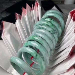 Jadéite fabrication pas de fissure concubine impériale <span class=keywords><strong>Jade</strong></span> Bracelet Myanmar <span class=keywords><strong>Jade</strong></span> naturel A Type <span class=keywords><strong>Jade</strong></span> Bracelets usine en gros - Product Image 1