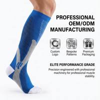 Chaussettes de compression sportives en nylon et élasthanne personnalisées pour la vente en gros, ajustement anatomique, équipement de récupération post-entraînement, bas techniques athlétiques