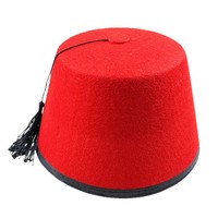 Chapeau Turc Rouge, Chapeau Marocain en Feutre à Pompons pour Événements et Festivals - Vente en Gros Disponible, Design Ethnique Europe & Amérique
