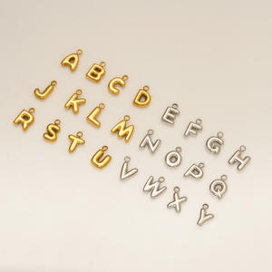 Breloques Lettres Alphabet en Acier Inoxydable Plaqué Or 18K Tendance A-Z Pendentifs Initiaux pour Fabrication de Bijoux DIY Colliers Enfants - Product Image 1