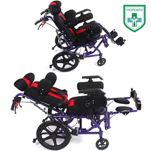 รถเข็นวีลแชร์แบบแมนนวล อลูมิเนียมอัลลอย สีน้ำเงินและสีดำ น้ำหนักเบา พับได้ พร้อมพนักพิงศีรษะและที่วางแขน สำหรับผู้สูงอายุและผู้พิการ - Product Image 3