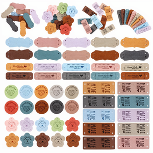50 Etiquetas y Adornos de Cuero Sintético Hechos a Mano con Patrón de Corazón, Tema de Amor, Adornos de Ganchillo, Accesorios de Costura DIY - Product Image 1