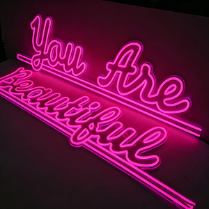 ป้ายไฟนีออนคริสตัลแบบกำหนดเอง สีฟ้า/เขียว  รูปทรงสี่เหลี่ยมผืนผ้า กันน้ำ IP67 สำหรับตกแต่งผนังงานปาร์ตี้ รับผลิตตามสั่ง ขายส่งจำนวนมาก - Product Image 1